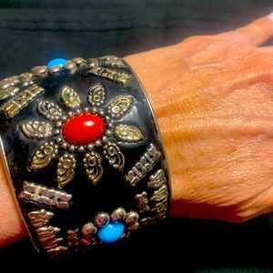 Fine quality sterling coral and turquoise bangle